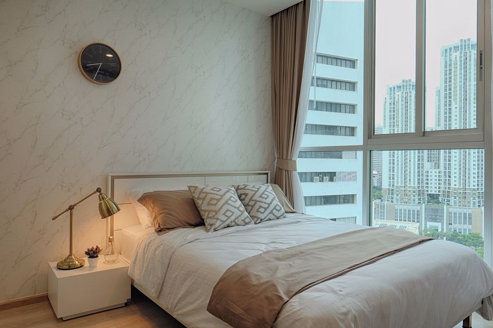 For RentCondoRatchadapisek, Huaikwang, Suttisan : Ex. Condo for rent, Noble Revolve Ratchada 2 (Noble Revolve Ratchada 2) Line: @good789 (with @ too)