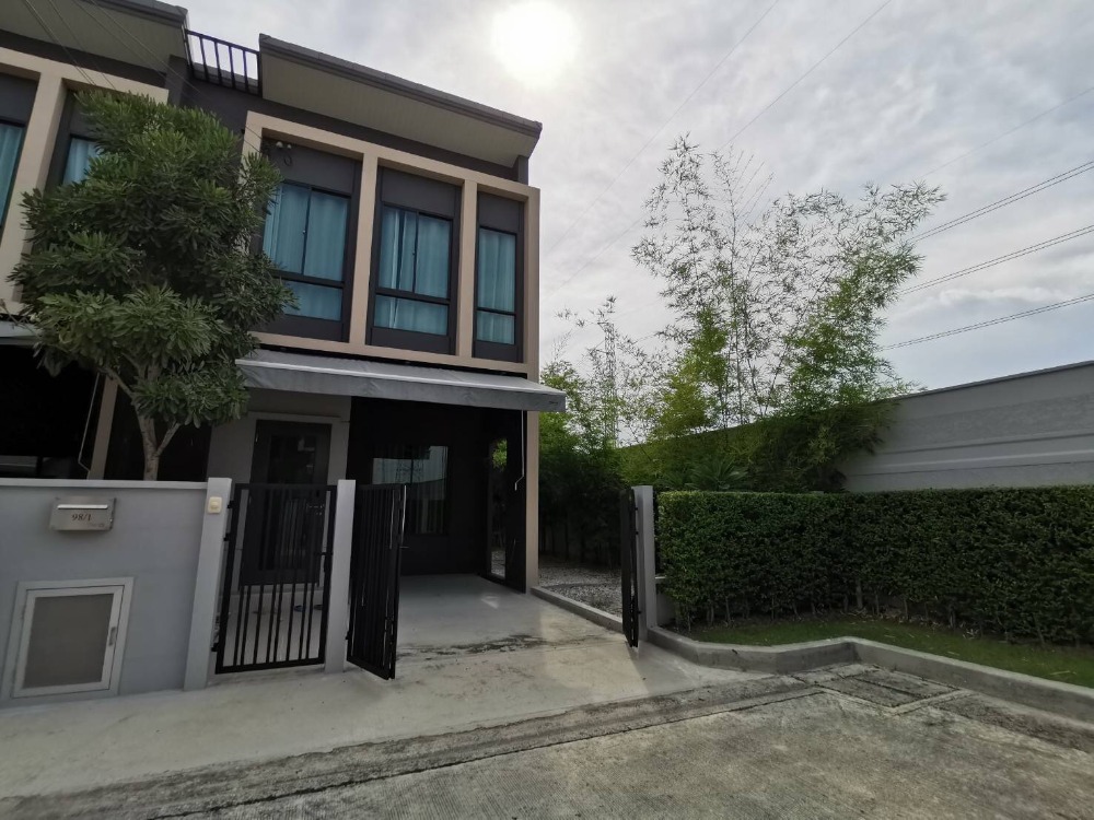 For SaleTownhouseSamut Prakan,Samrong : Townhome Pleno Sukhumvit - Bangna / 3 bedrooms (FOR SALE), Pleno Sukhumvit - Bangna / Townhome 3 Bedrooms (FOR SALE) CJ006