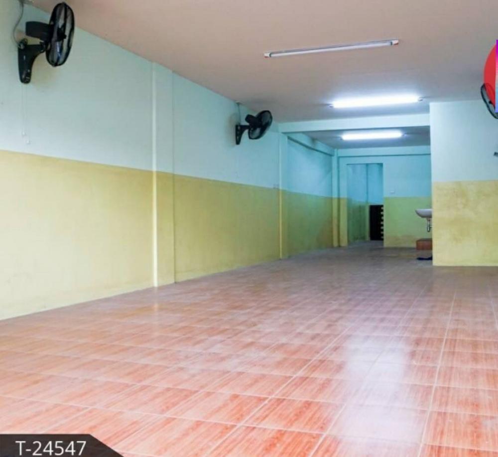 For SaleShophouseRama 2, Bang Khun Thian : Commercial building for sale, 20 sq m., 3 and a half floors, 3 bedrooms, 3 bathrooms, Soi Thian Talay 19, Tha Kham Subdistrict, Bang Khun Thian District, Bangkok