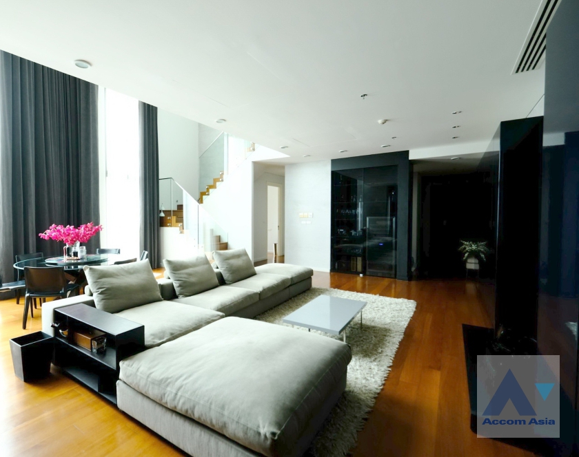 For SaleCondoSukhumvit, Asoke, Thonglor : Duplex Condo | 3 Bedrooms Condominium for Sale in Sukhumvit, Bangkok near BTS Phrom Phong at Bright Sukhumvit 24 (AA32740)