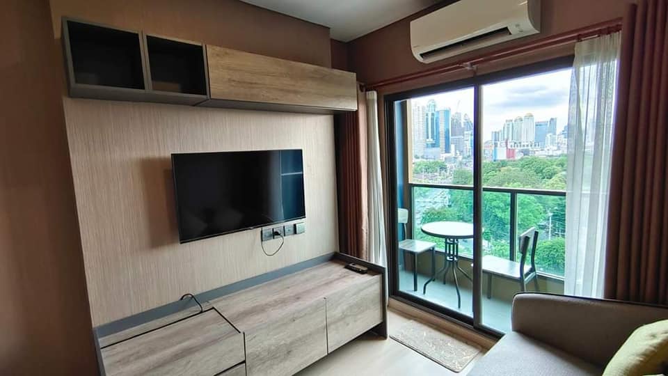 For RentCondoRama9, Petchburi, RCA : Condo for rent Lumpini Suite Phetchaburi - Makkasan, beautiful view, very fresh, 1 bedroom, 1 bathroom, 1 living room.