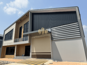 For RentWarehouseNakhon Pathom : Warehouse/office for rent, Krungnon-Jongthanom Road, Naraphirom Subdistrict, Bang Len District, Nakhon Pathom Province, area 500 sq m.