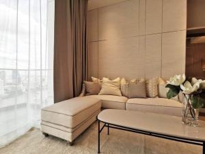 For RentCondoWongwianyai, Charoennakor : Condo Magnolias Waterfront Residence ( Icon Siam ) for rent, very good view, can see the Chao Phraya River 360 degrees. Beautiful room, high floor, cant start, if anyone is interested, hurry up and contact me.