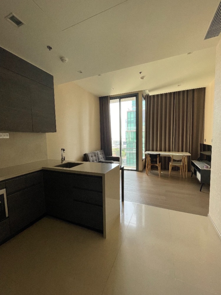 ขายคอนโดสุขุมวิท อโศก ทองหล่อ : Fully Furnished 1 Bed Condo for Sale!