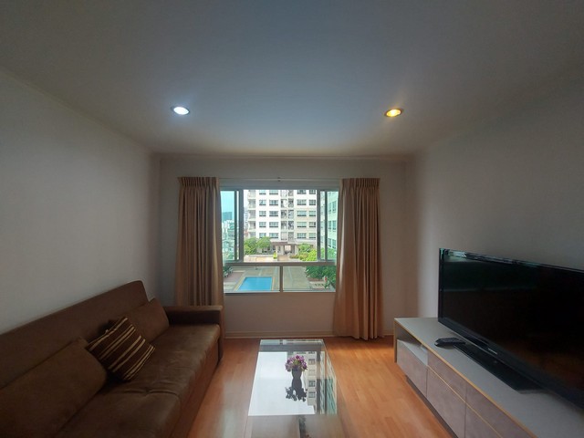 For RentCondoRamkhamhaeng, Hua Mak : Condo for rent, Lumpini Ville Ramkhamhaeng 44, size 2 bedrooms, 2 bathrooms, 64 square meters, 7th floor, pool view, fully furnished with furniture and appliances.