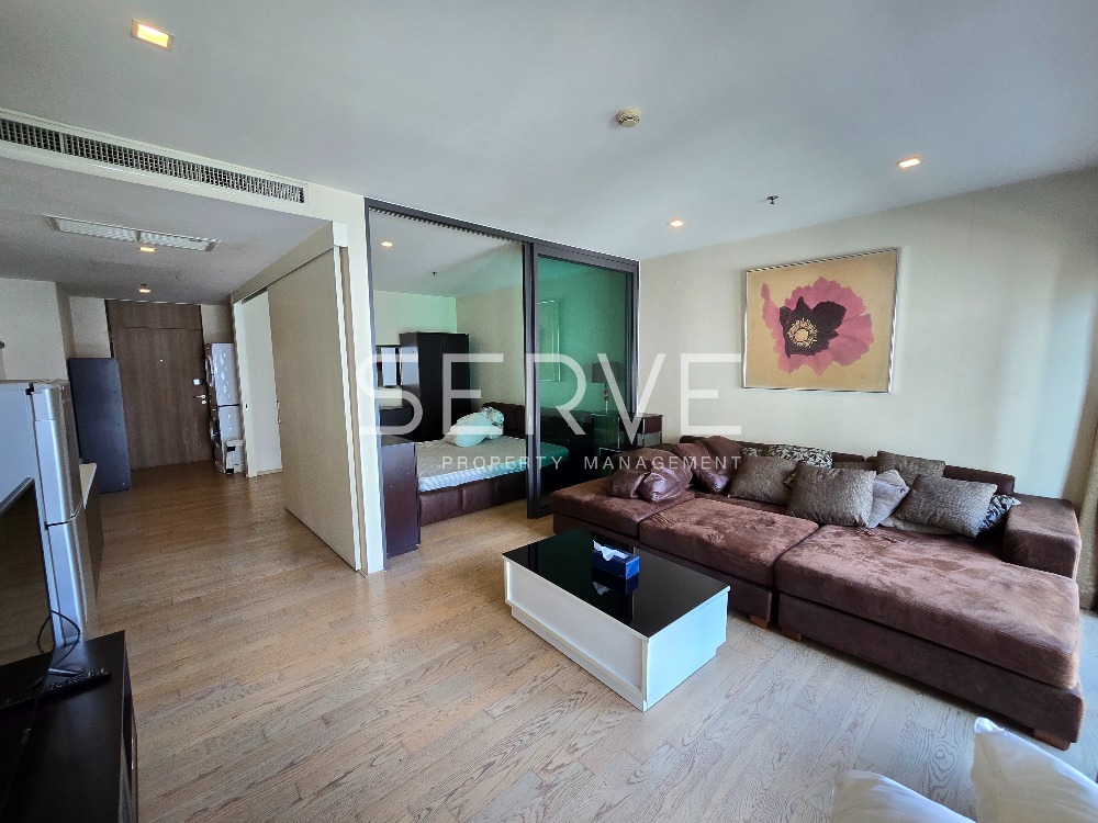 For RentCondoSukhumvit, Asoke, Thonglor : 🔥25K🔥 - Large Studio with Bathtub (Partition) 51.29 sq.m. High Fl. 15+ East Side Perfect Location Next to BTS Thong Lo at Noble Remix Condo / For Rent