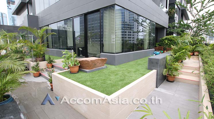 For SaleCondoSilom, Saladaeng, Bangrak : Huge Terrace | 2 Bedrooms Condominium for Sale in Silom, Bangkok near BTS Chong Nonsi at M Silom (AA11695)