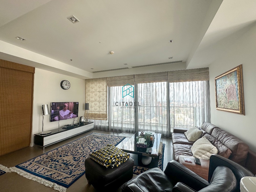 For SaleCondoWongwianyai, Charoennakor : Fully Furnished 2 Beds Condo for Sale!