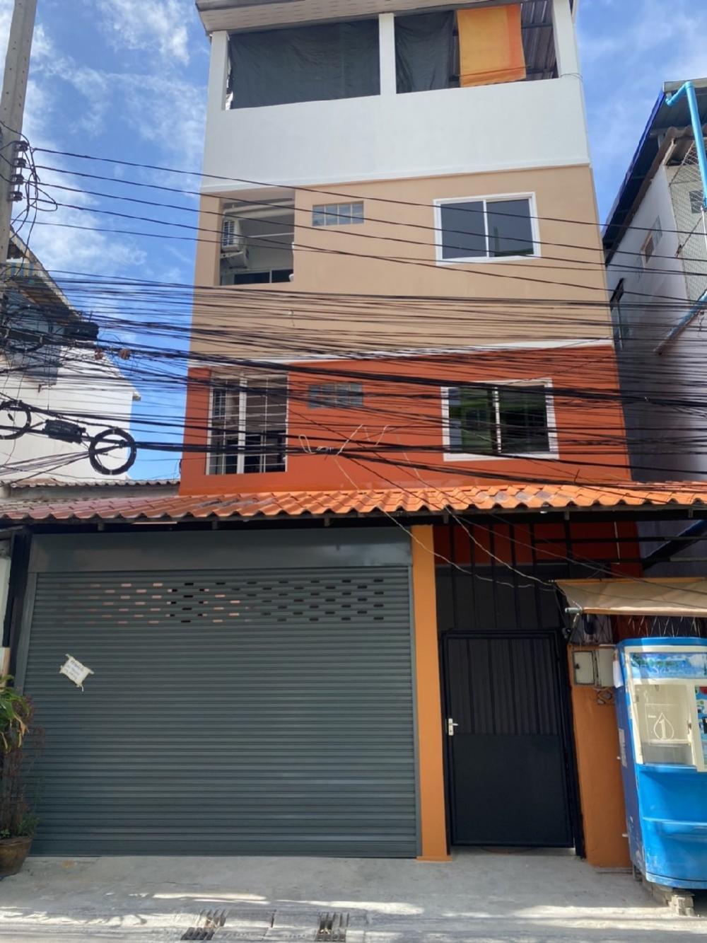 For RentBusinesses for salePinklao, Charansanitwong : New dormitory, air conditioning, near Phran Nok Market, MRT Fai Chai for rent.