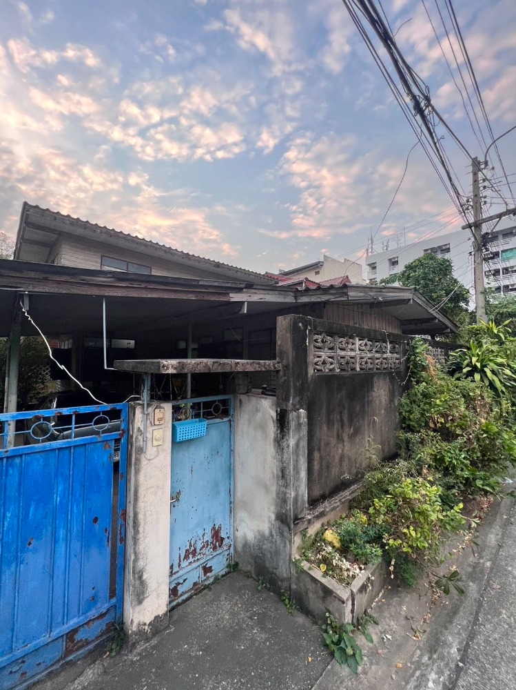 For SaleLandKasetsart, Ratchayothin : Land Phahonyothin 24 / 101 square wah (for sale), Land Phahonyothin 24 / 404 Sqare Meter (FOR SALE) MEAW266.