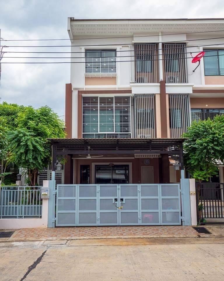 For RentTownhouseOnnut, Udomsuk : Townhome for rent, The Private, On Nut-Sukhumvit zone, near Seacon Square, Srinakarin, only 6 minutes.