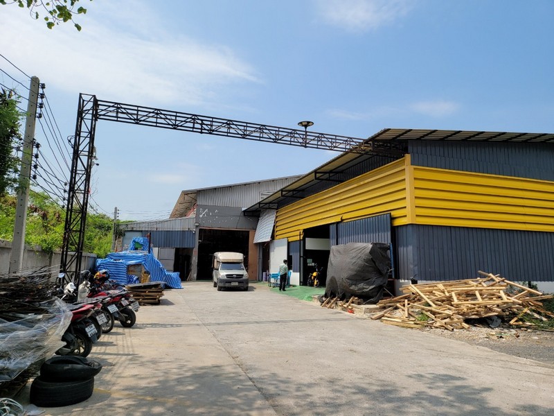 For SaleFactorySamut Prakan,Samrong : Factory, warehouse with office for sale Theparak Rd. Km. 15, Soi Bang Pla 2, area 2 rai, near Bangna-Trad Rd.