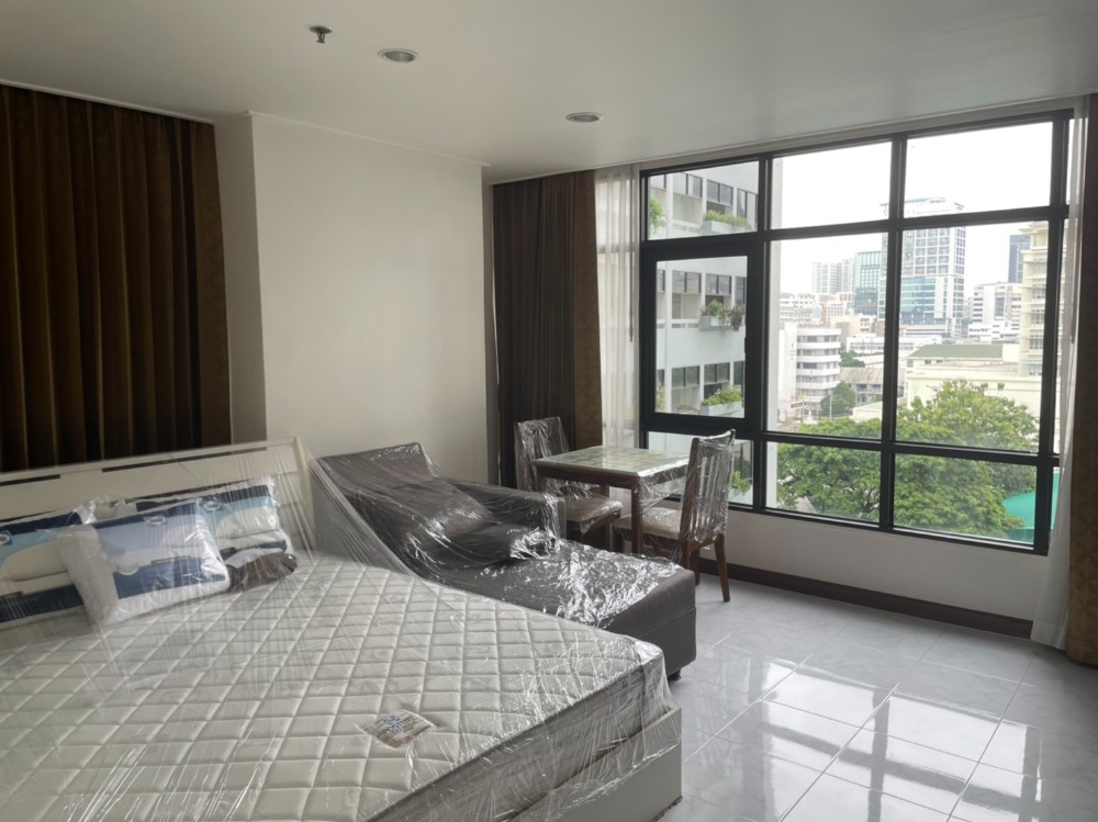 For RentCondoRatchathewi,Phayathai : For rent, Phayathai Place Condo, corner room, size 39 sq m., 8th floor