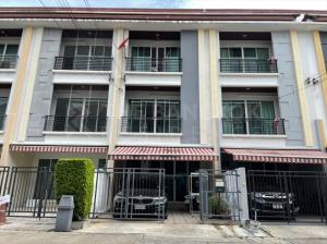 For SaleTownhouseRatchadapisek, Huaikwang, Suttisan : Baan Klang Muang Ratchada 36 near MRT Lat Phrao