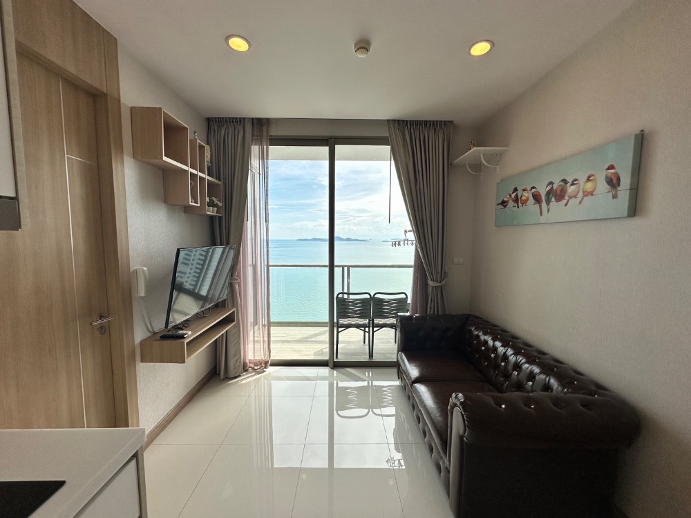 For SaleCondoPattaya, Bangsaen, Chonburi : Condo for sale: The Riviera Wongamat Beach, 37th floor, sea view, Koh Larn view❤️Free common fees, year 2024❤️