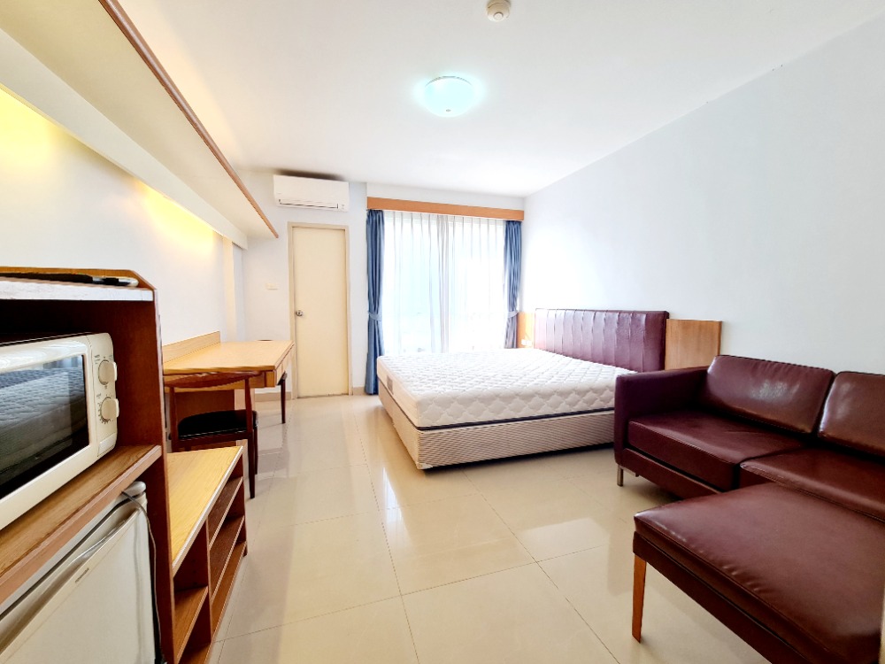 For RentCondoRama9, Petchburi, RCA : Beautiful room for rent