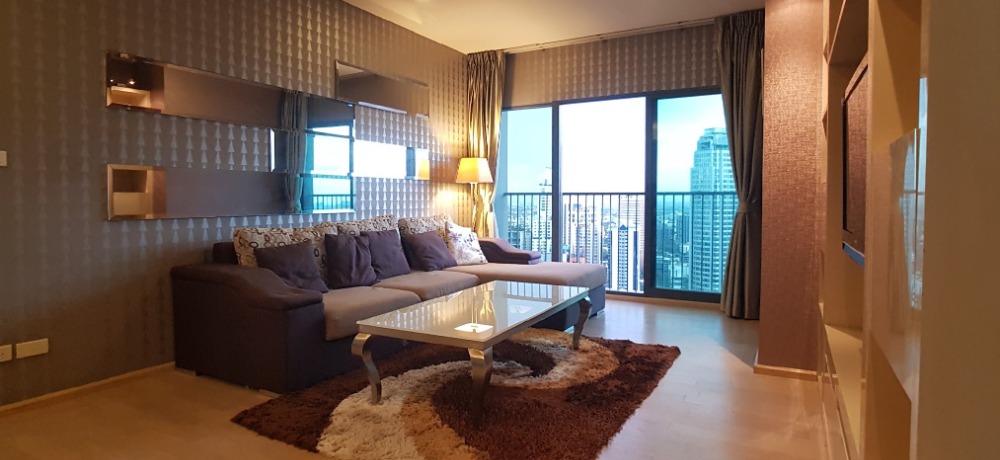 ให้เช่าคอนโดสุขุมวิท อโศก ทองหล่อ : Condo For Rent Noble Remix 3b3b ห้องใหญ่มากก แต่งห้องสวย เฟอร์แน่น ราคาพิเศษ!!!