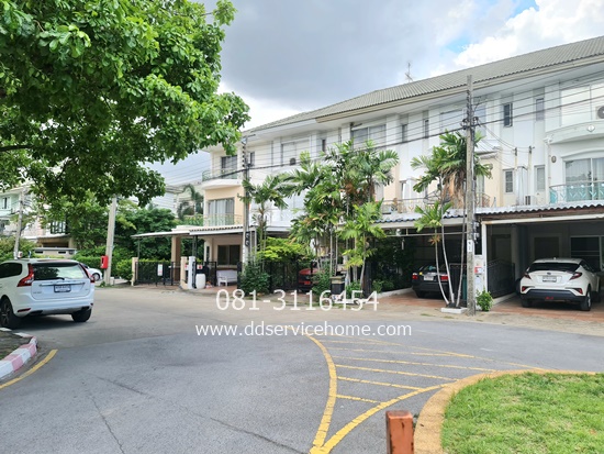 For SaleHouseKasetsart, Ratchayothin : Supalai Ville Ekkamai - Ramintra Townhome 3 floors, 26 square wa, price 3.8 million, Soi Nuanchan 64, Ramintra Road, near Ekamai-Ramintra Expressway, Kanchanaphisek Ring Road - Bang Pa-in, Bangna-Chonburi Expressway, only 500 meters