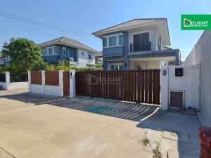 For SaleHouseSamut Prakan,Samrong : Chuan Chuen Prime detached house, Bangna km. 29, ready to move in. Added the front and back roof, behind the edge