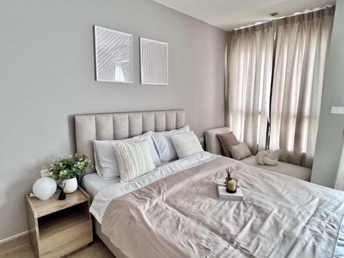 For RentCondoNonthaburi, Bang Yai, Bangbuathong : For rent!!️ Casa Condo Bang Yai, 1 bedroom, 1 bathroom, large room size 34 sq m.‼ ️ Floor 21, 2 air conditioners, furniture with electrical appliances You can enter now. North facing balcony