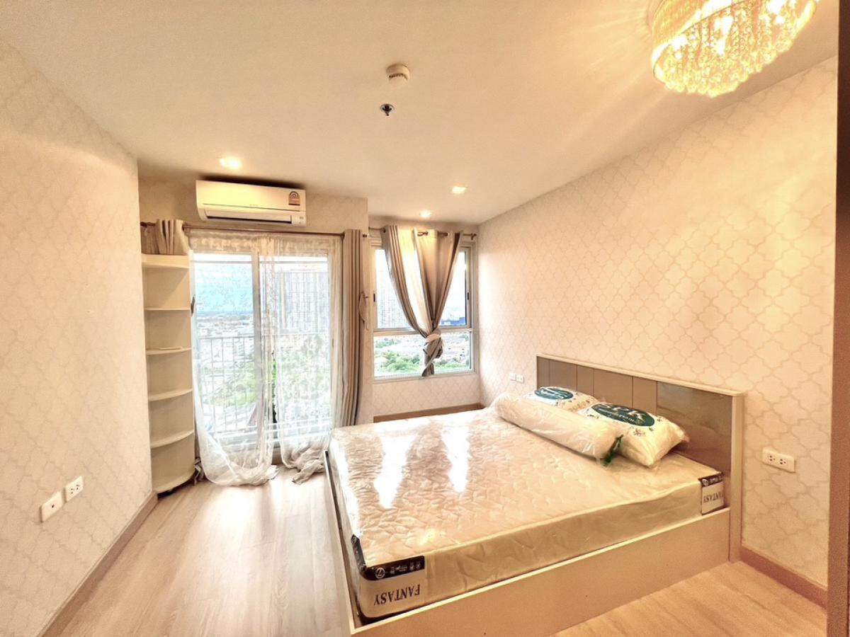 For RentCondoNonthaburi, Bang Yai, Bangbuathong : For rent!!️ Casa Condo Bang Yai, 1 bedroom, 1 bathroom, large room size 34 sq m.‼ ️ Floor 21, 2 air conditioners, furniture with electrical appliances You can enter now. North facing balcony