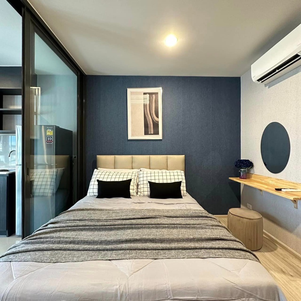 For RentCondoRatchadapisek, Huaikwang, Suttisan : Condo for rent, XT Huai Khwang, beautiful room, fully furnished, convenient for every journey, next to the main road, near the subway Huai Khwang Station just a few steps