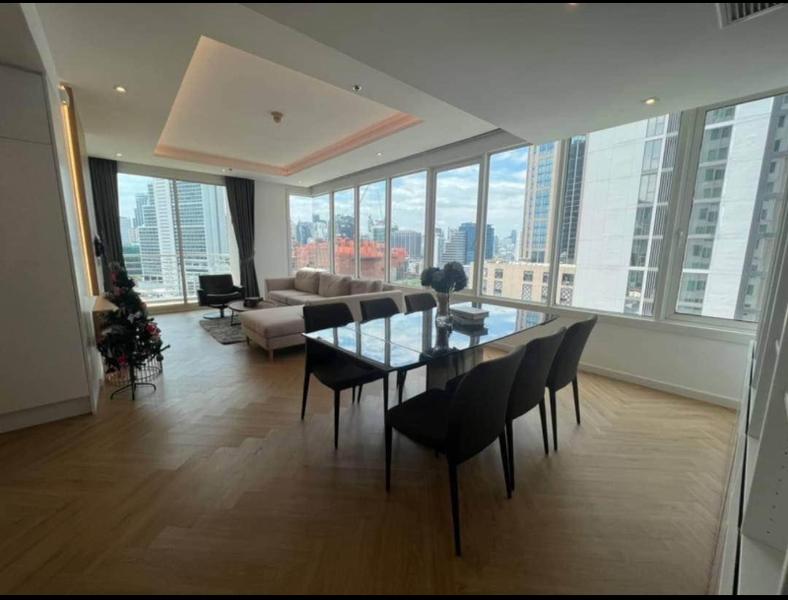 For SaleCondoSukhumvit, Asoke, Thonglor : Condo For Sale Siri Residence Sukhumvit 3 Bedroom 3 Bathroom 141 sqm