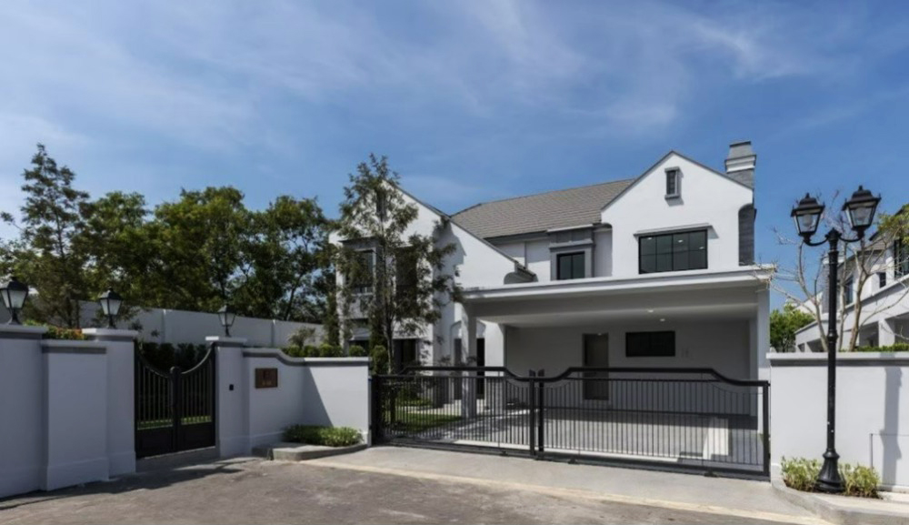 For SaleHousePattanakan, Srinakarin : New luxury detached house, NANTAWAN Rama 9 Krungthep Kreetha, Area 106.5 sq.wah