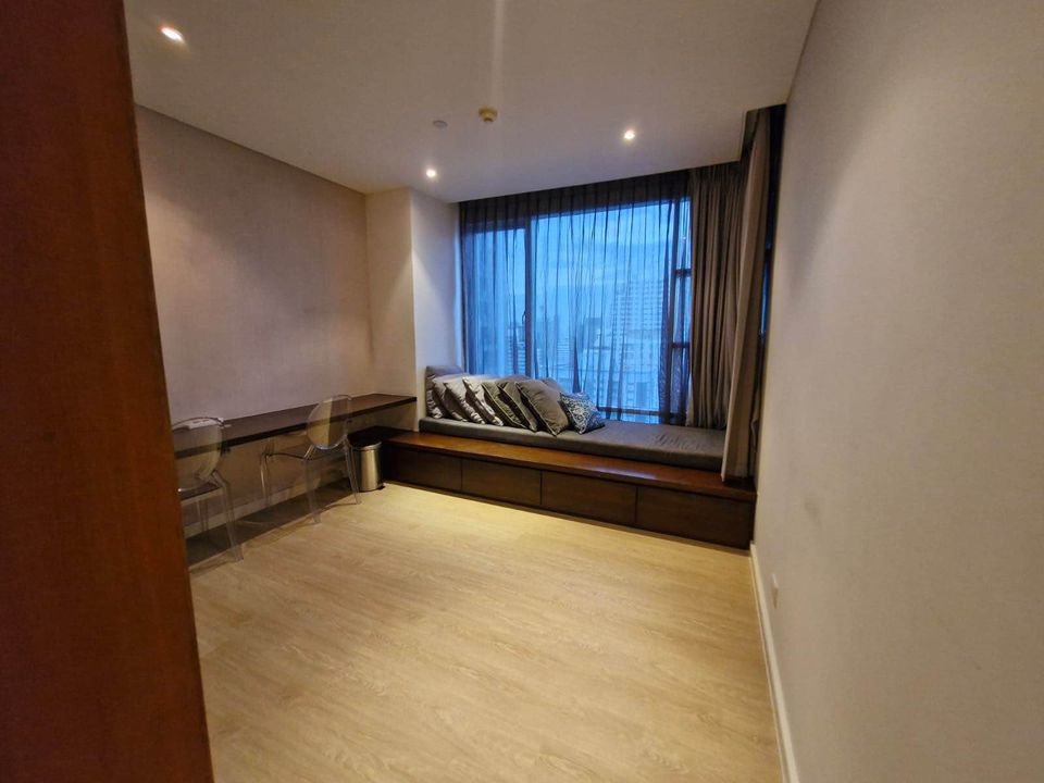 For RentCondoSukhumvit, Asoke, Thonglor : ✨For rent, very good price 𝗙𝘂𝗹𝗹𝗲𝗿𝘁𝗼𝗻 𝗦𝘂𝗸𝗵𝘂𝗺𝘃𝗶𝘁 😺🐶Book now❗ Ready to move in at the end of this month.