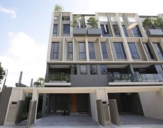 For RentTownhouseLadprao101, Happy Land, The Mall Bang Kapi : For Rent Townhome for rent / Luxury Townhome 3 floors, Ther Ladprao 93 project / Ther Ladprao 93, air conditioning throughout the house, complete furniture and electrical appliances, very beautiful, for living only. Chinese Welcome