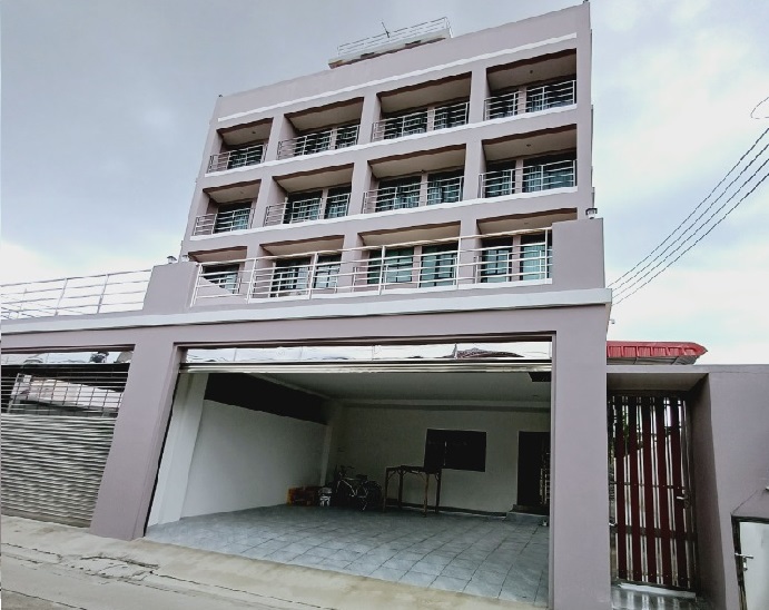 For RentTownhouseLadprao101, Happy Land, The Mall Bang Kapi : For Rent Building for rent / Office building / Home Office 5 floors, Soi Lat Phrao 110, 600 meters from the Yellow Line, very good location, building area 750 square meters, inside the building there is a passenger lift, parking for 4 cars, can be used as