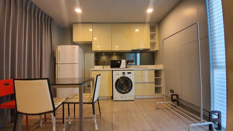 For RentCondoSilom, Saladaeng, Bangrak : For Rent Quad Silom 1 Bedroom 1 Bathroom 45 sqm