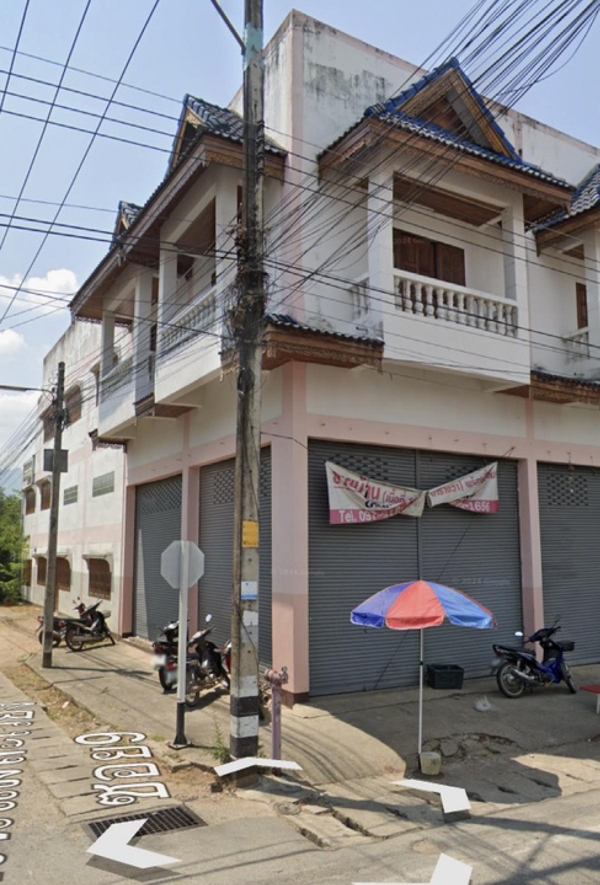 For SaleShophouseMae Hong Son : Commercial building with warehouse and 5-6 parking lots for sell in the heart of Mae Sariang city