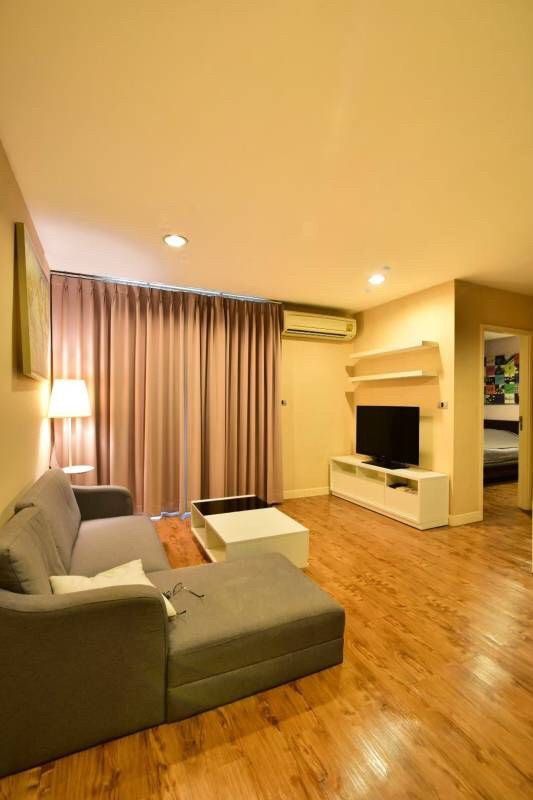 For RentCondoSukhumvit, Asoke, Thonglor : Condo The Crest Sukhumvit 24 For Rent, fully furnished. Good size room Ready to move in!!!!