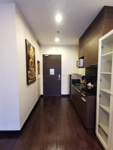 For RentCondoRatchathewi,Phayathai : Rent/Sell Fully functional room, good location, Ideo Q Phayathai