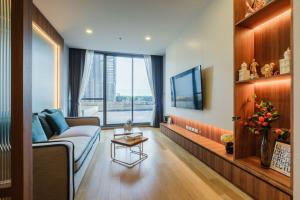 ให้เช่าคอนโดนานา : Spacious 3 Beds Unit for Rent!