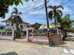 For RentHouseRathburana, Suksawat : House for rent, 150 sq.w., 2 floors, 3 bedrooms, 4 bathrooms, Sinbodi Village 3, Pracha Uthit 72 Property Code - ER-210519