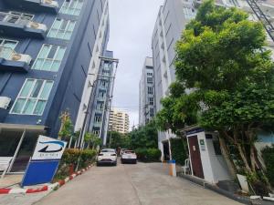 For SaleCondoPattaya, Bangsaen, Chonburi : Condo for sale on Sai Beach, Neo seaview condo (Neo Sea View), Jomtien area, luxury condo, good atmosphere