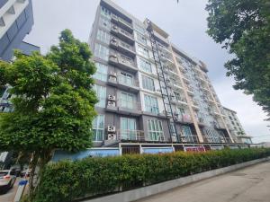 For SaleCondoPattaya, Bangsaen, Chonburi : Luxury condo for sale in Jomtien, Neo seaview condo (Neo Seaview), the best of sea views with nothing obscured. Customers who come in will hear the sound of the sea waves next to the condo.