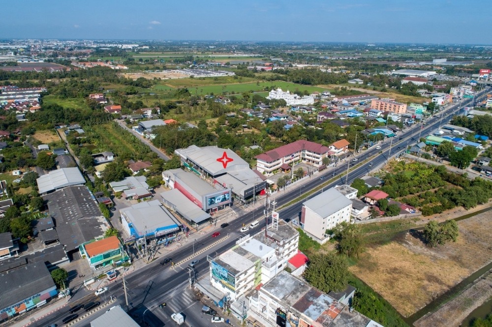 ขายที่ดินปทุมธานี รังสิต ธรรมศาสตร์ : ขายที่ดินพร้อม Showroom ติดถนนปทุมธานี-สามโคก 1-3-63 ไร่ เหมาะทำกิจการหน้าร้าน ราคาพิเศษ ด่วน!!