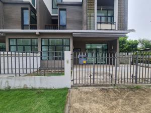 For SaleTownhouseBang Sue, Wong Sawang, Tao Pun : Urgent sale, 3-storey twin house, Flora Wongsawang, good location, good atmosphere, private living