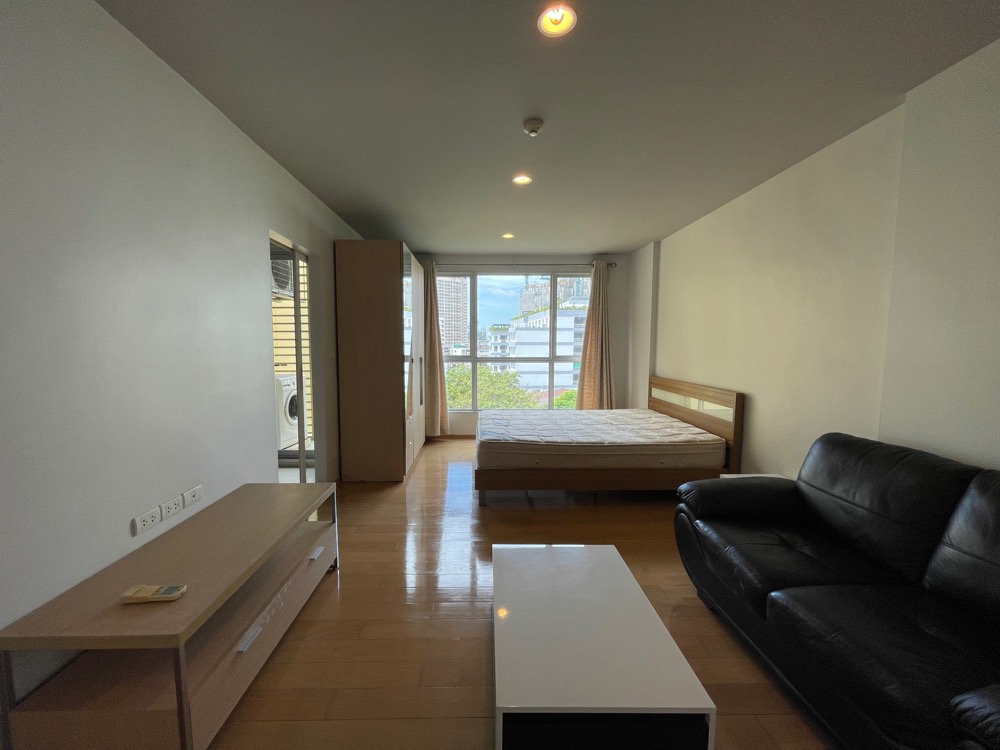 For SaleCondoOnnut, Udomsuk : Condo for sale, HIVE Sukhumvit 65, size 31 sq m., near BTS Ekkamai.