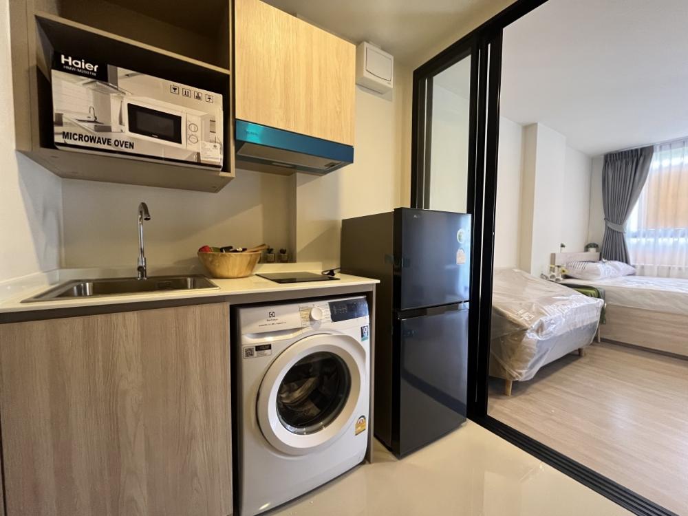 For RentCondoRamkhamhaeng, Hua Mak : !! New room, ready to move in !! Selling cheap 2.22 million, Condo The Move Ram 22, 4th floor, garden view, beautiful location, fully furnished, electrical appliances included, house number 5/177