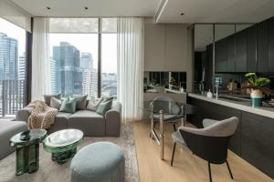 For SaleCondoWitthayu, Chidlom, Langsuan, Ploenchit : Fully Furnished 2 Beds Condo for Sale!