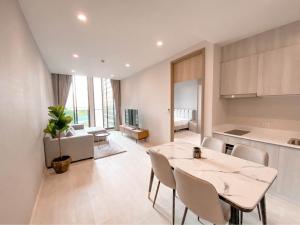 For SaleCondoWitthayu, Chidlom, Langsuan, Ploenchit : Fully Furnished 1 Bed Condo for Sale!