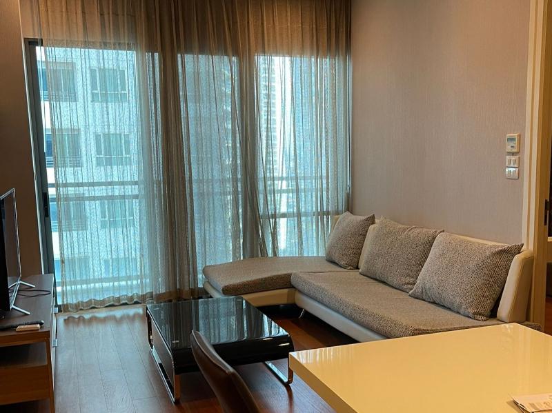 For SaleCondoSukhumvit, Asoke, Thonglor : Condo For Sale Bright Sukhumvit 24 2 Bedroom 2 Bathroom 86 sqm