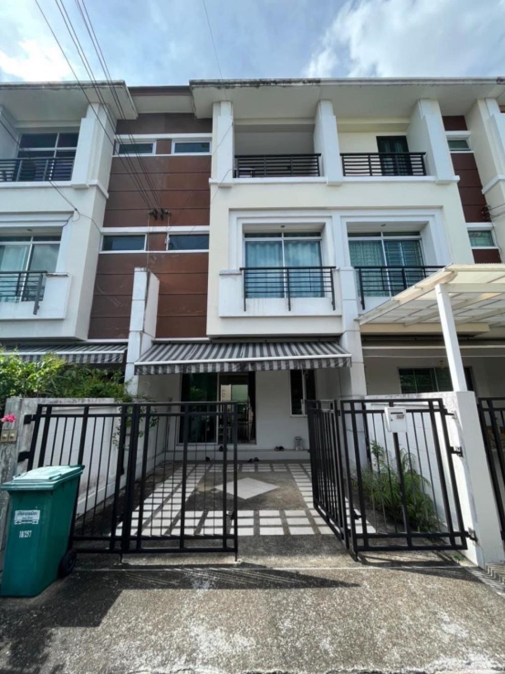 For RentTownhouseKaset Nawamin,Ladplakao : Call 089-515-5440. Vacant house for rent, Kaset Nawamin, 22,000 baht.