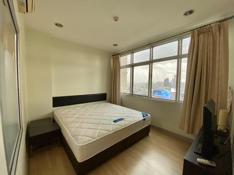 For RentCondoRatchathewi,Phayathai : For Sale Chewathai Ratchaprarop 1 Bed 14,000