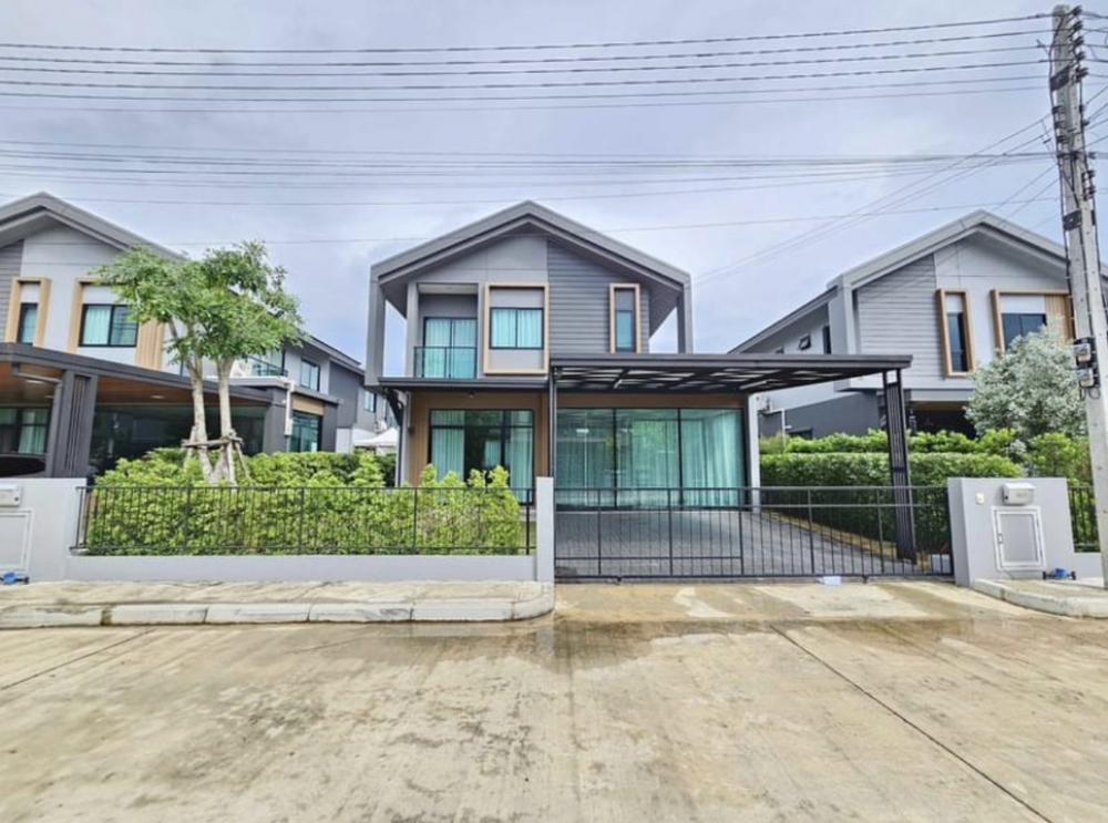 For RentHousePathum Thani,Rangsit, Thammasat : For rent, single house, Kanasiri Village, Ratchaphruek-346 Sansiri, 2-storey single house, area 52.1 sq.w., usable area 133 sq.m. (3 bedrooms, 1 glass room, can be used as a bedroom or living room, 2 bathrooms, parking for 2 cars)