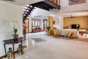 For SaleHouseOnnut, Udomsuk : Resort style house for sale. with swimming pool Soi Wachiratham Sathit 46 Sukhumvit 101/1